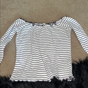 Off the shoulder long sleeve